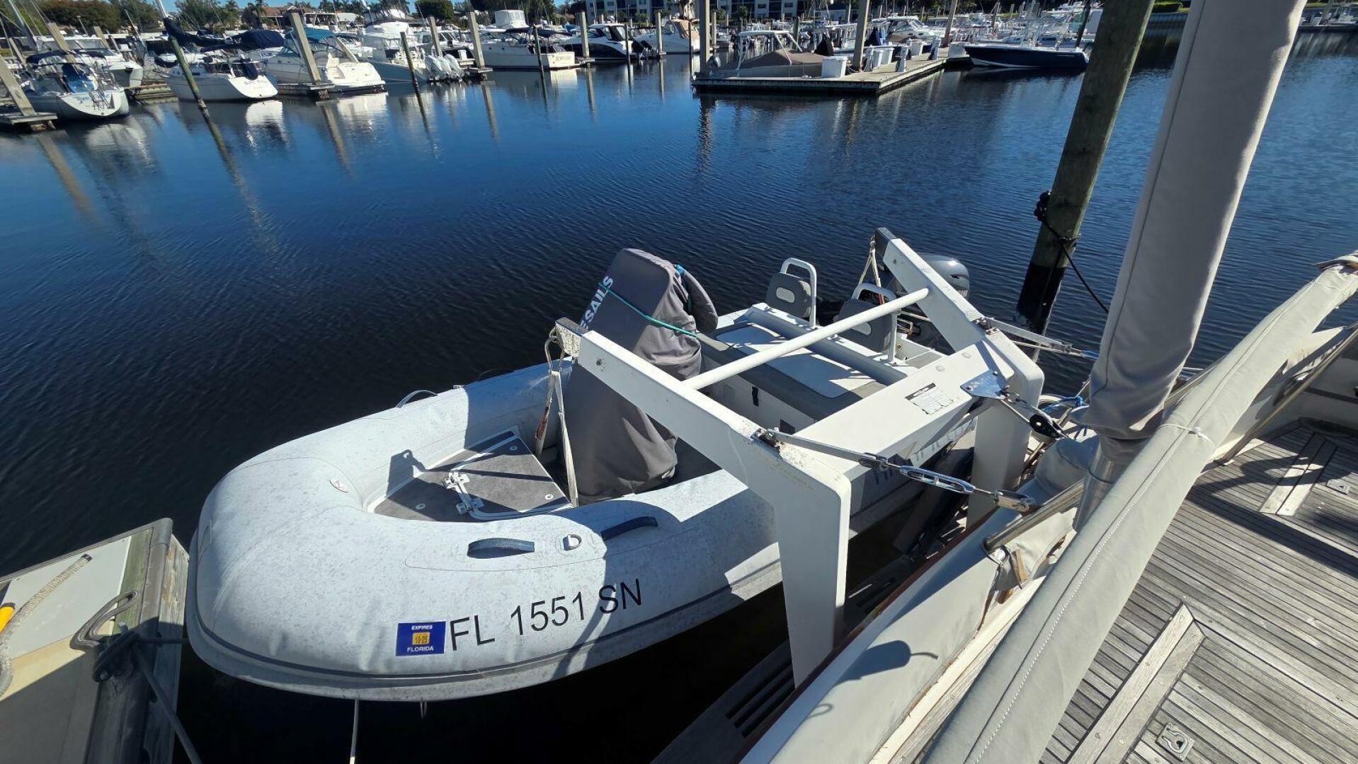 1997 Grand Banks 49 Classic - Image 12