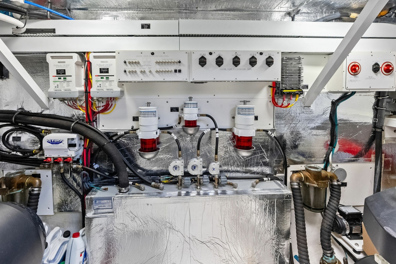 2019 Cruisers Yachts 54 Cantius - Image 63
