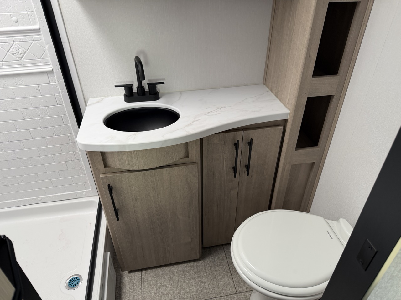 2025 Grand Design Imagine XLS 17MKE - Image 8