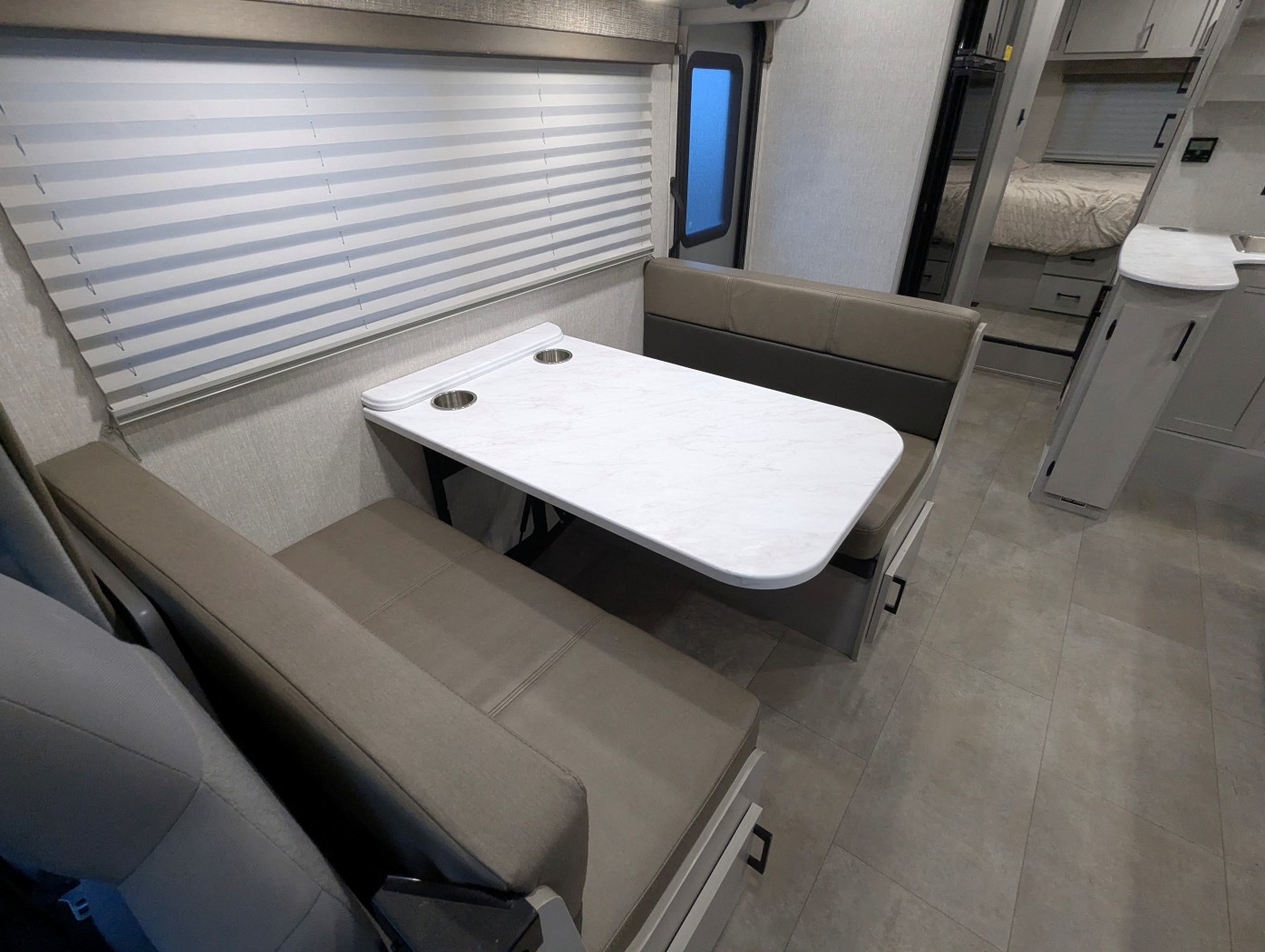 2025 Coachmen Leprechaun 260QB - Ford E-450 - Image 17
