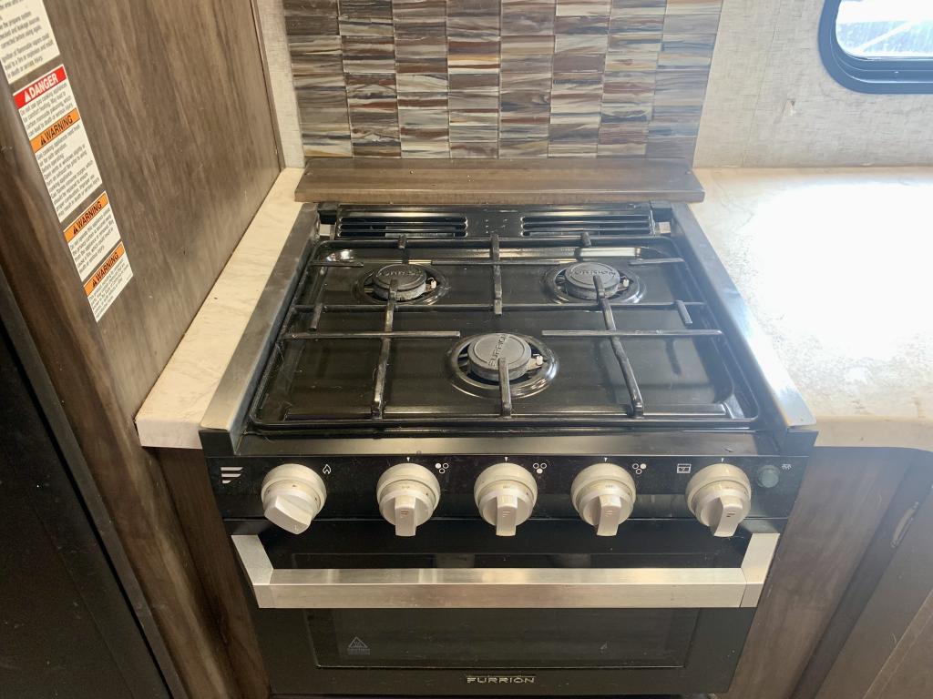 2019 FOREST RIVER 26RL - Image 9