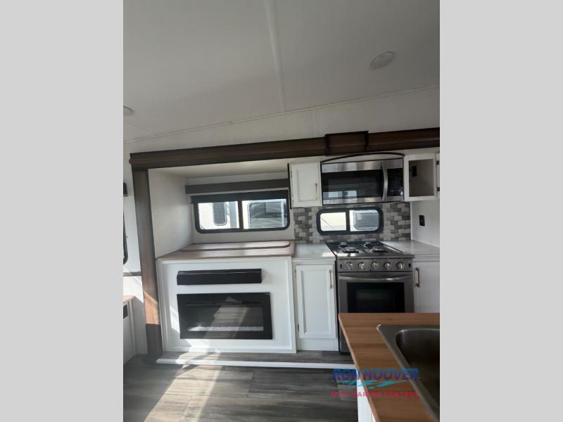 2022 FOREST RIVER CRUSADER 335RLP - Image 13