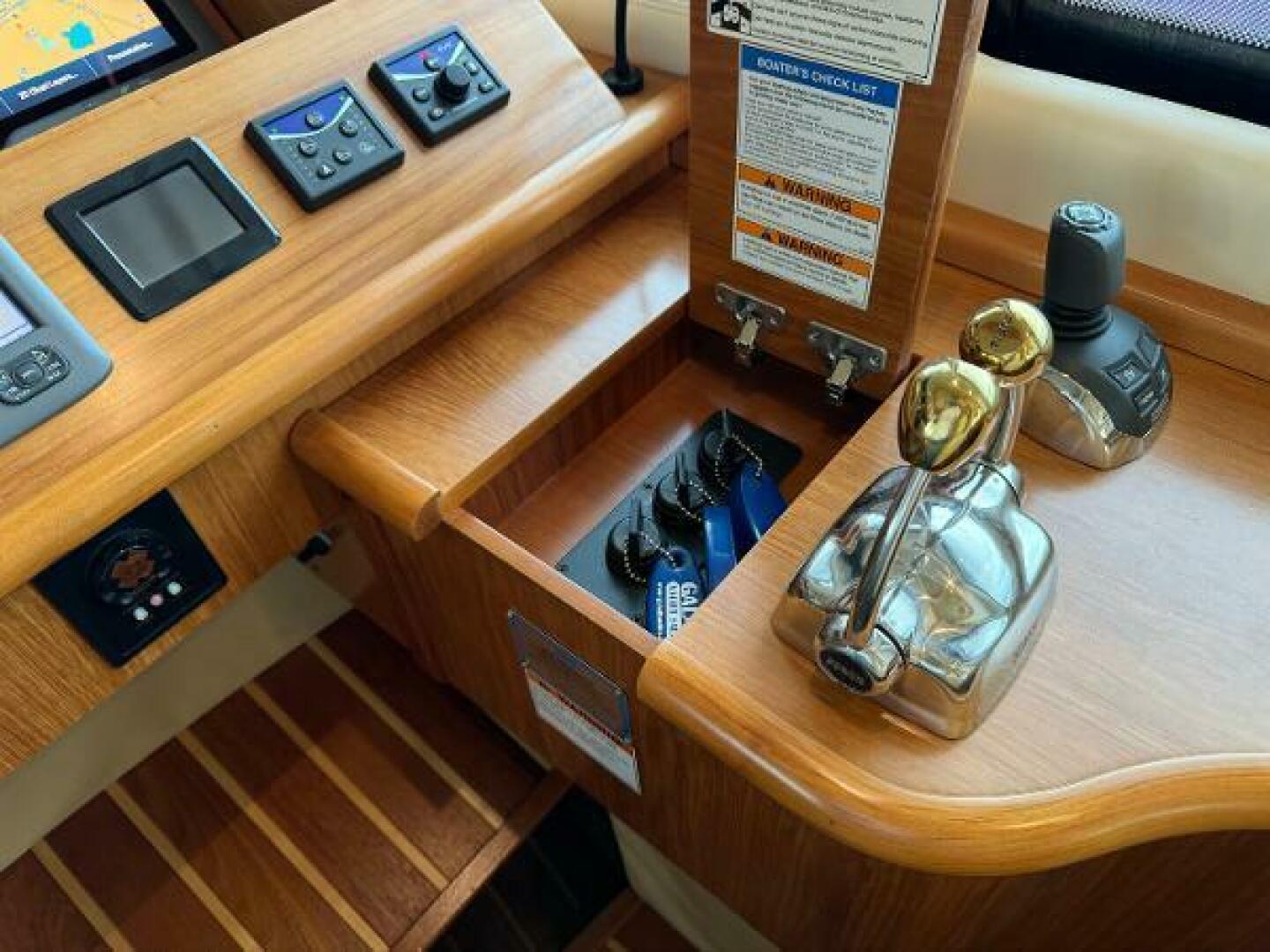 2010 Tiara Yachts 5800 Sovran - Image 34