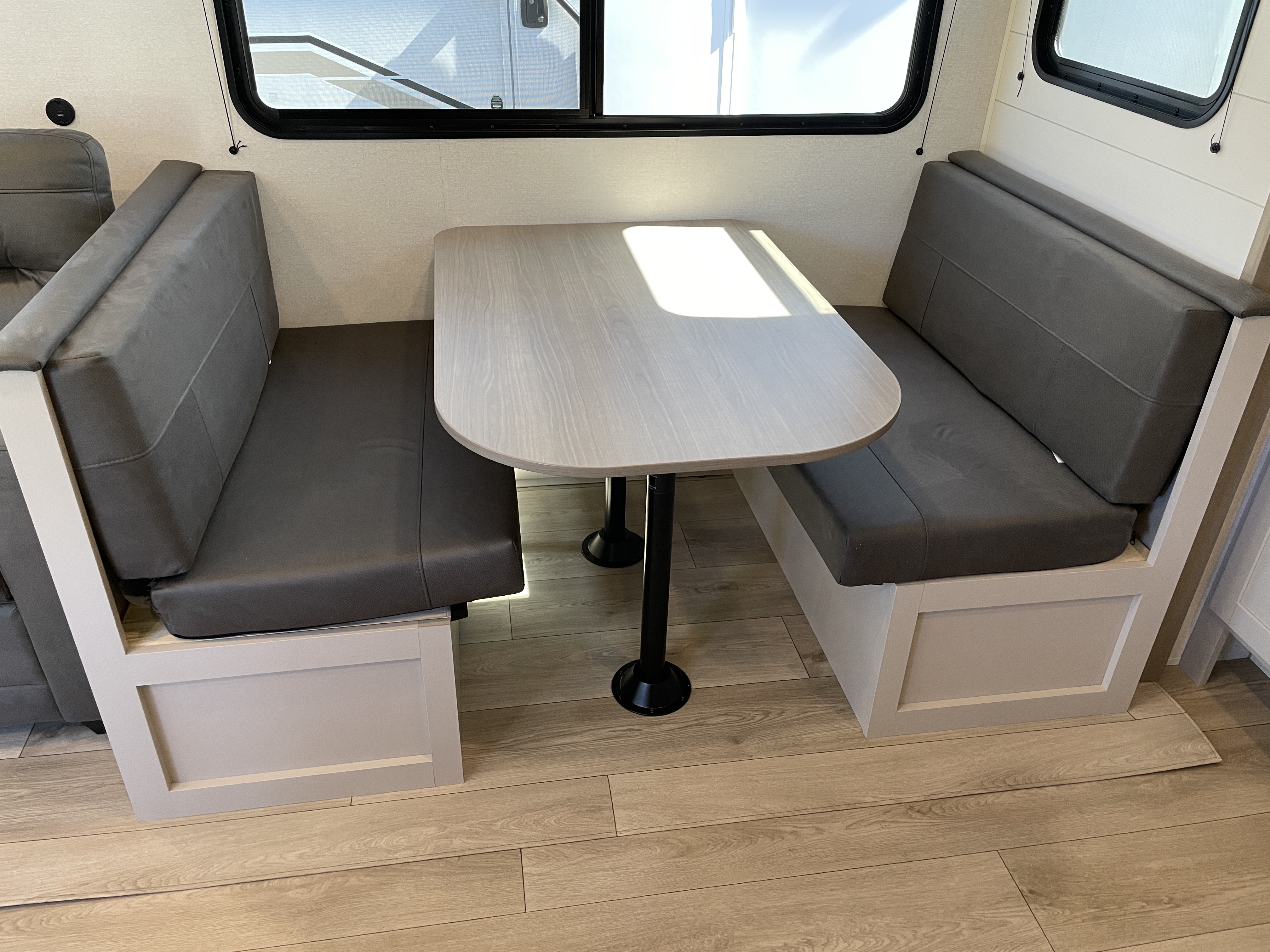 2027 Jayco Jay Flight SLX 262RLS - Image 11