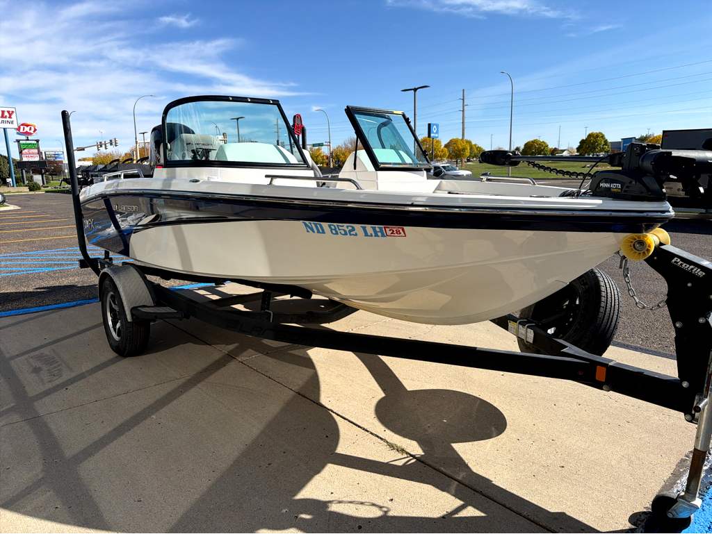 2019 Larson DFX 1750 - Image 6