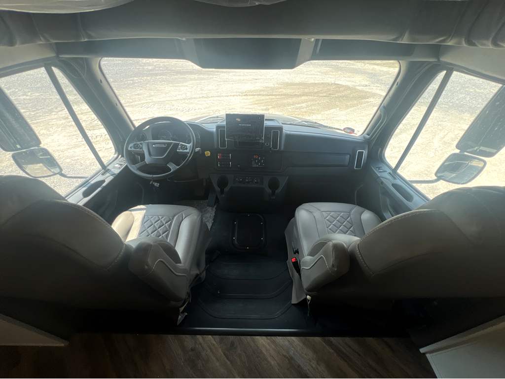 2026 JAYCO SENECA 37K - Image 15