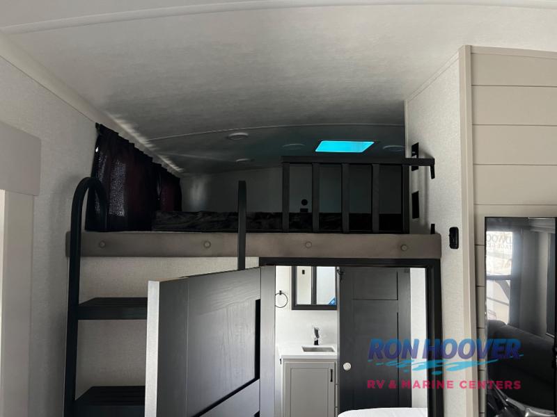 2026 JAYCO NORTHPOINT 395DSDB - Image 13