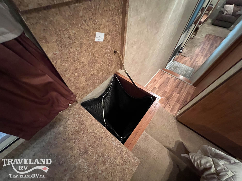 2012 FOREST RIVER SABRE 31CKTS - Image 33