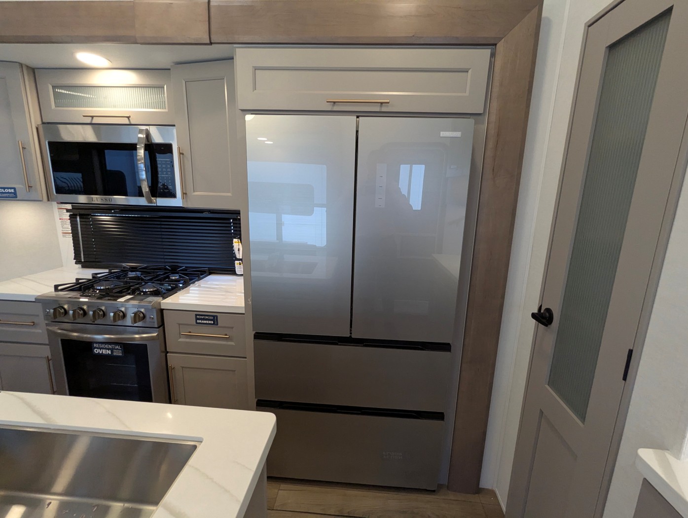 2025 Alliance RV Paradigm 375RD - Image 24
