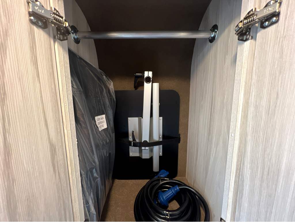 2026 JAYCO COMET 18C - Image 17