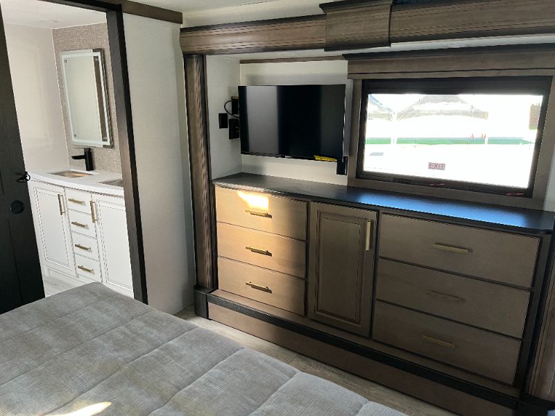 2026 Keystone Montana 3901RK - Image 16