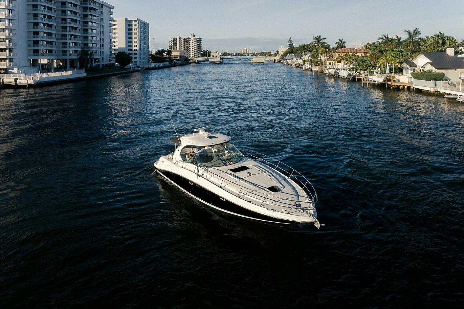 2008 Sea Ray 44 Sundancer - Image 5