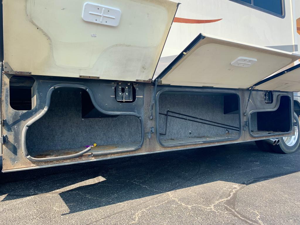 2007 WINNEBAGO VOYAGE 35A FORD - Image 47