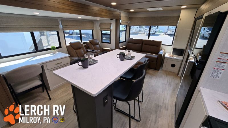 2026 Forest River Vibe 2800RL - Image 13