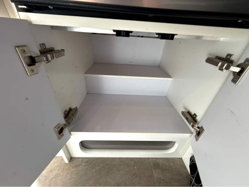 2022 AIRSTREAM CARAVEL 19CB - Image 28