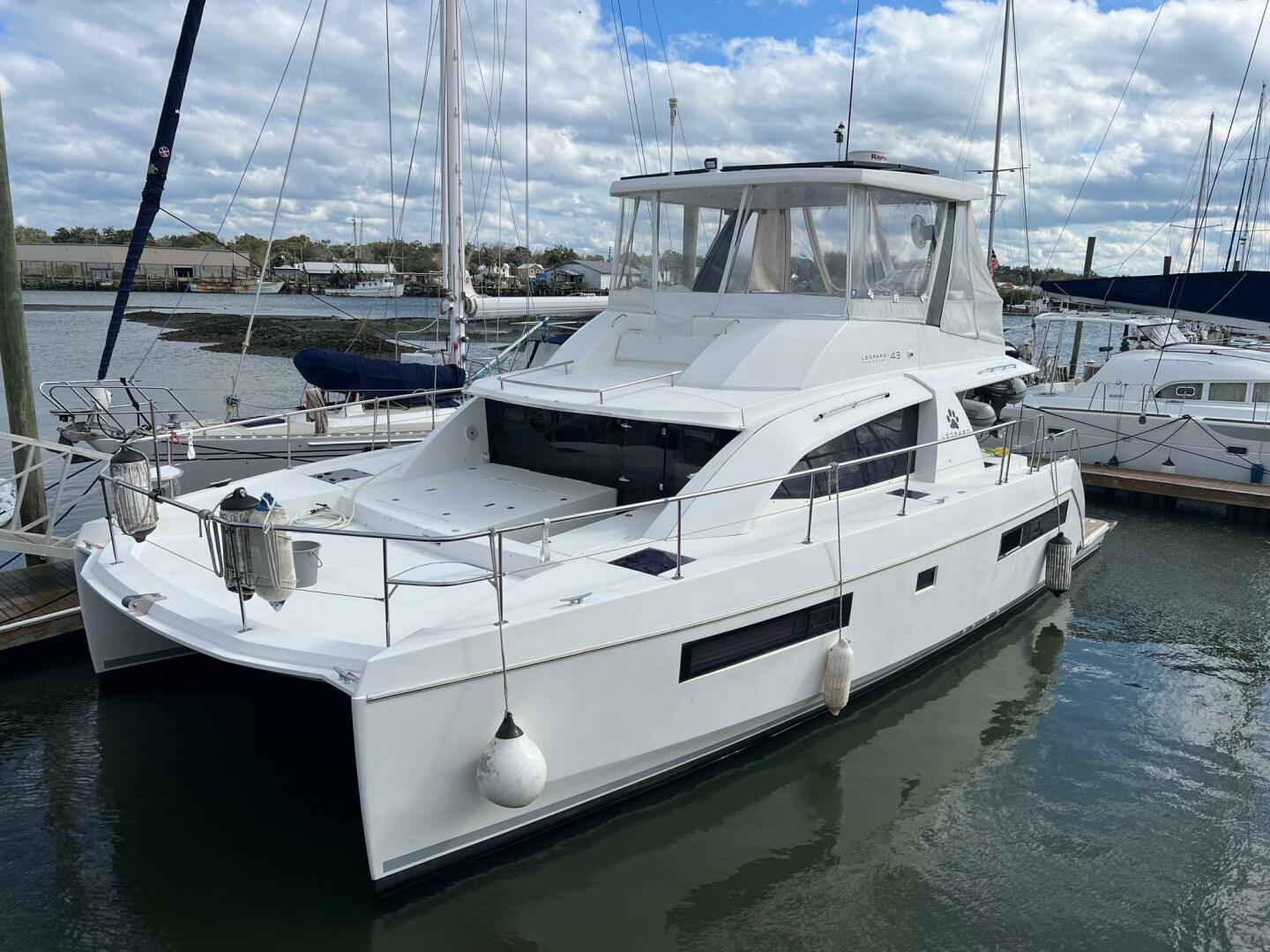 2018 Leopard 43 Powercat - Image 96