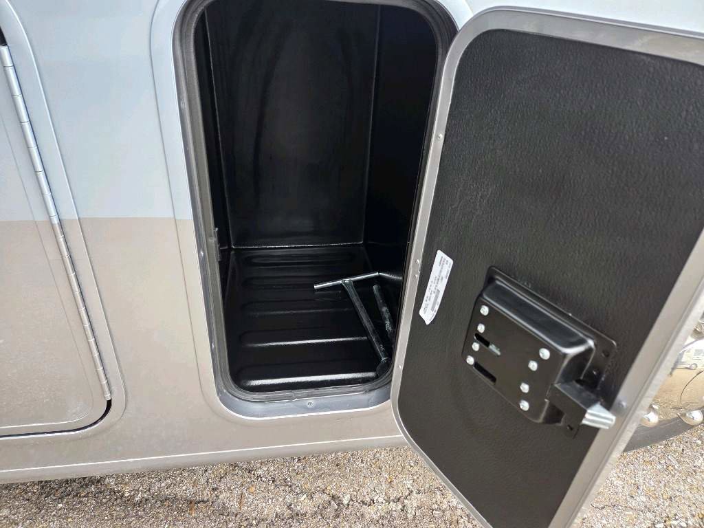 2026 JAYCO PRECEPT 31UL - Image 11