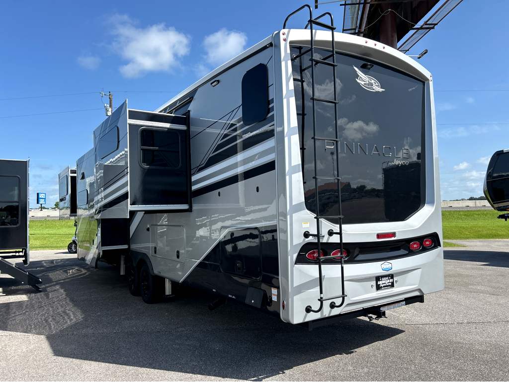 2026 JAYCO PINNACLE 39FLOK - Image 3