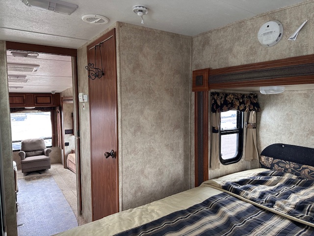 2011 Keystone Laredo 266RL - Image 22