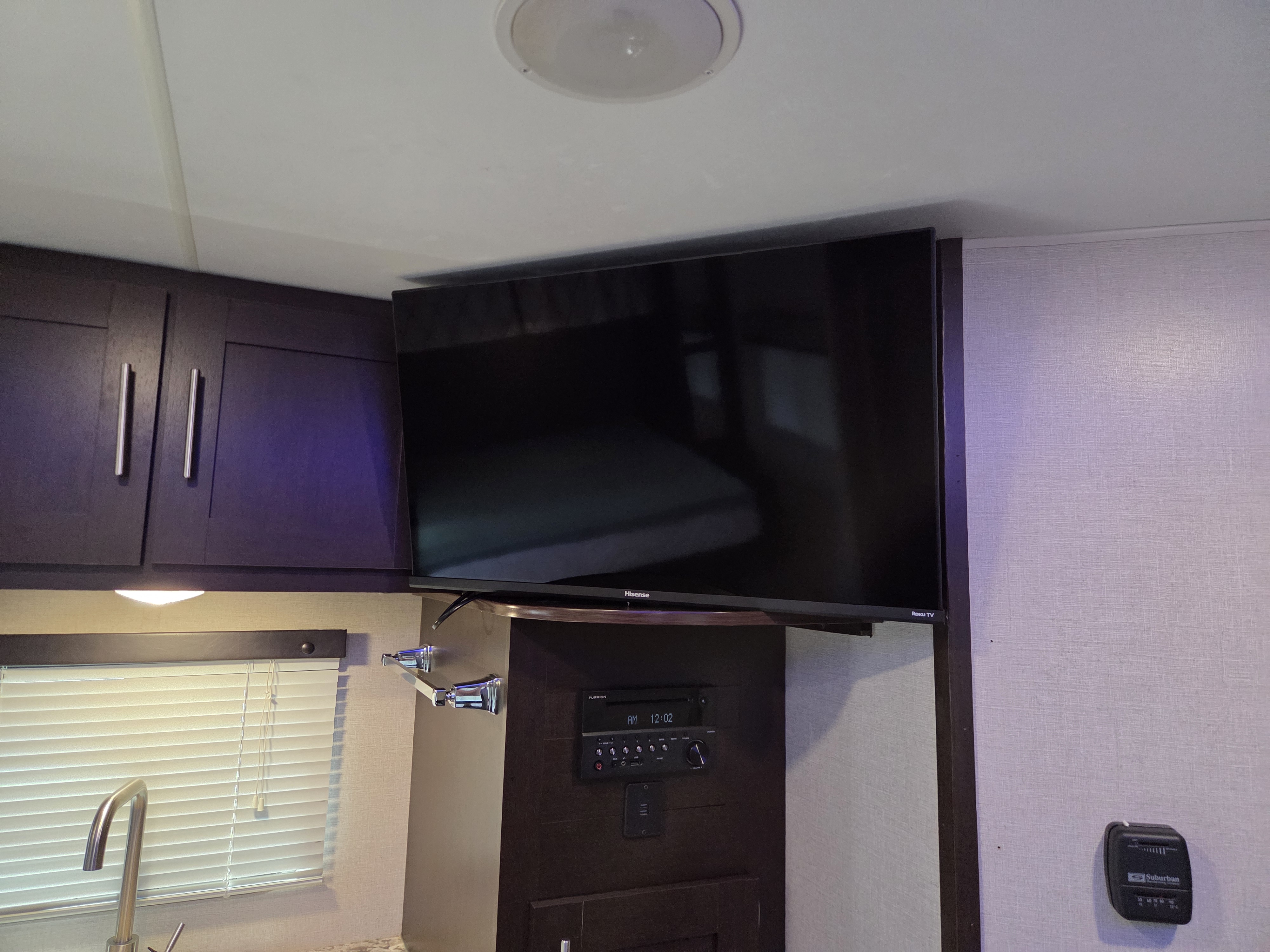 2018 KZ RV Sportsmen LE 201RBLE - Image 11
