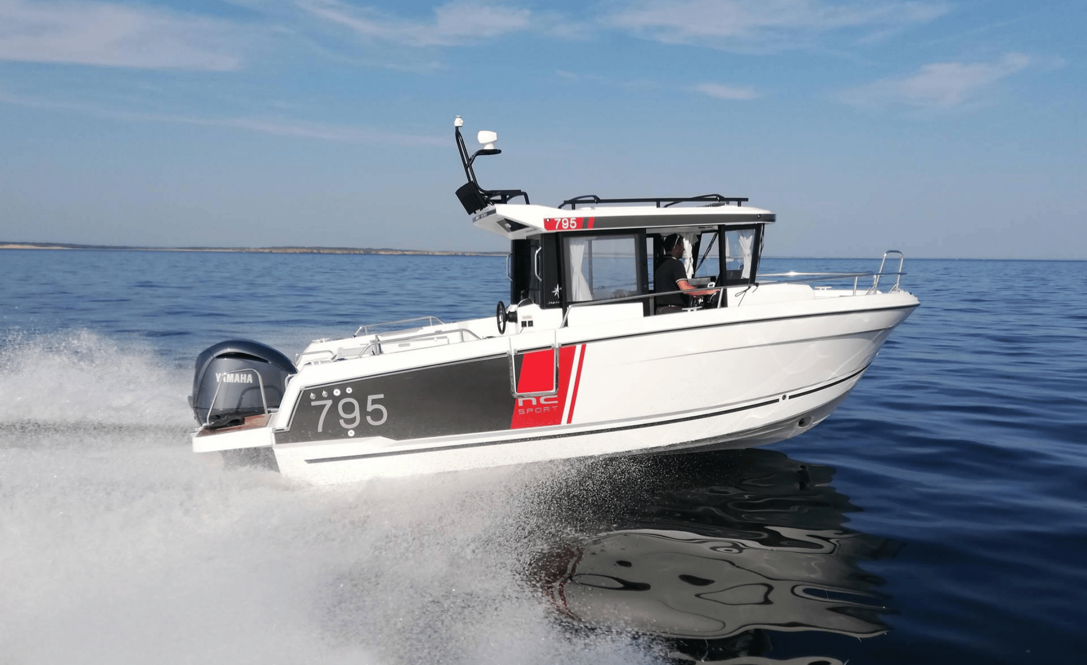 2027 Jeanneau NC 795 Sport - Image 2
