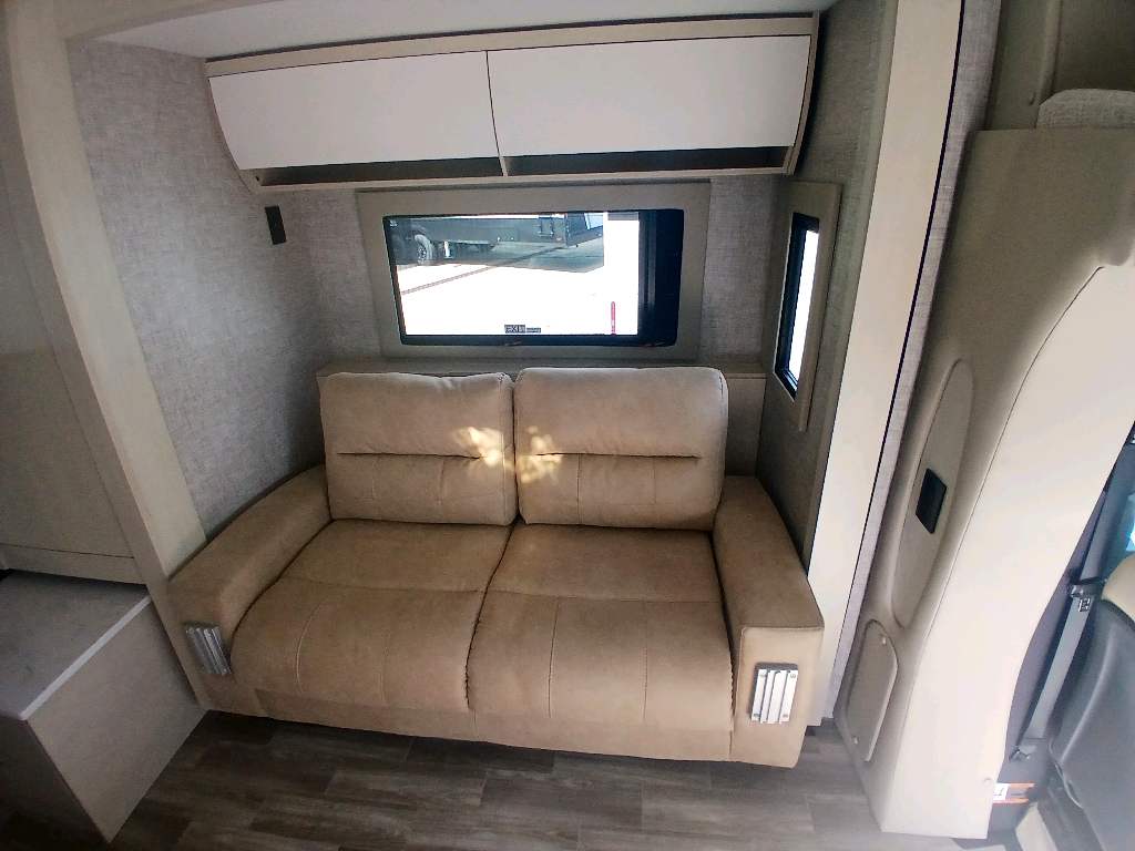 2026 TIFFIN WAYFARER 25 XPW - Image 12