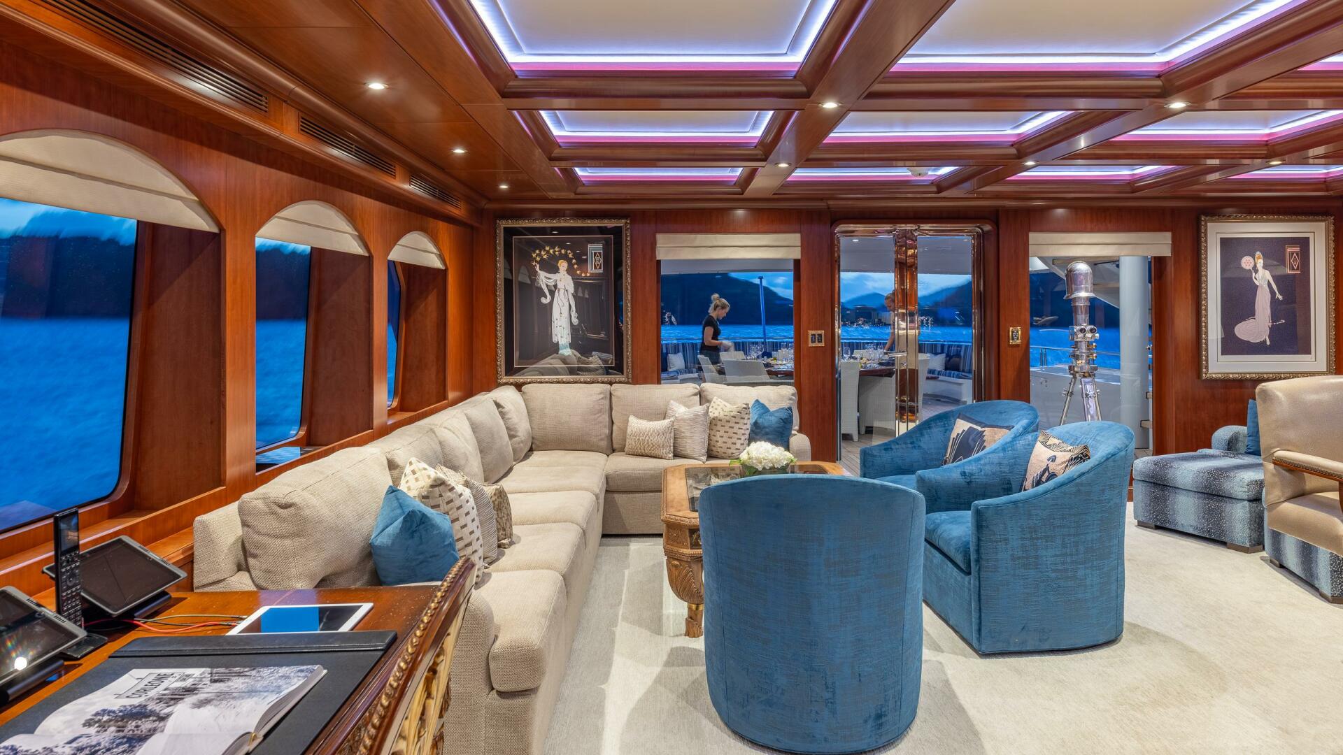 2001 Trinity Yachts Tri-Deck MY - Image 21