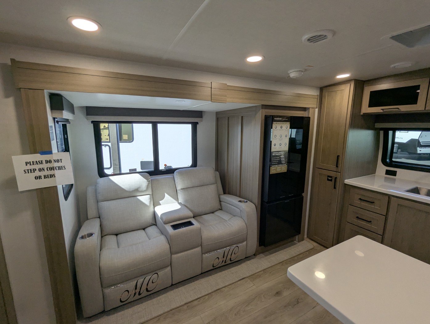 2027 Forest River Rockwood Mini Lite 2523MBR - Image 7