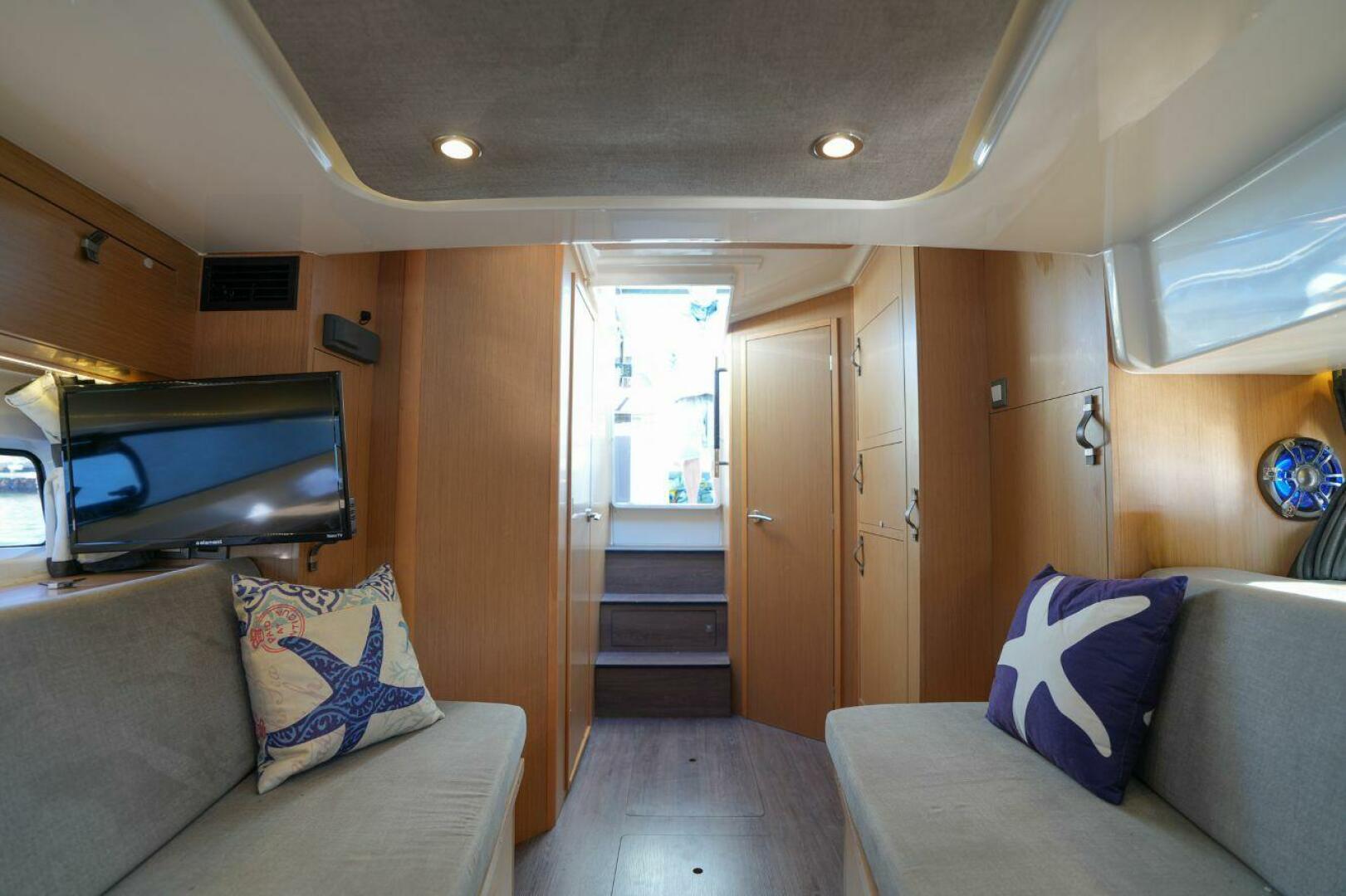2020 Beneteau Flyer 10 - Image 14