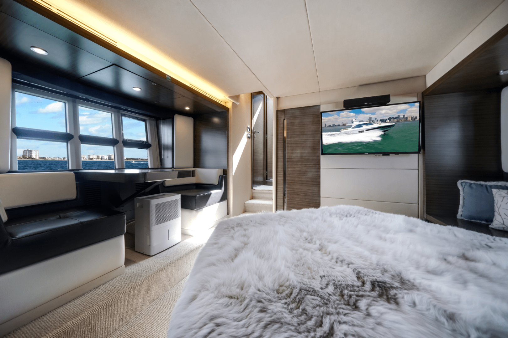 2017 Azimut 55S - Image 28