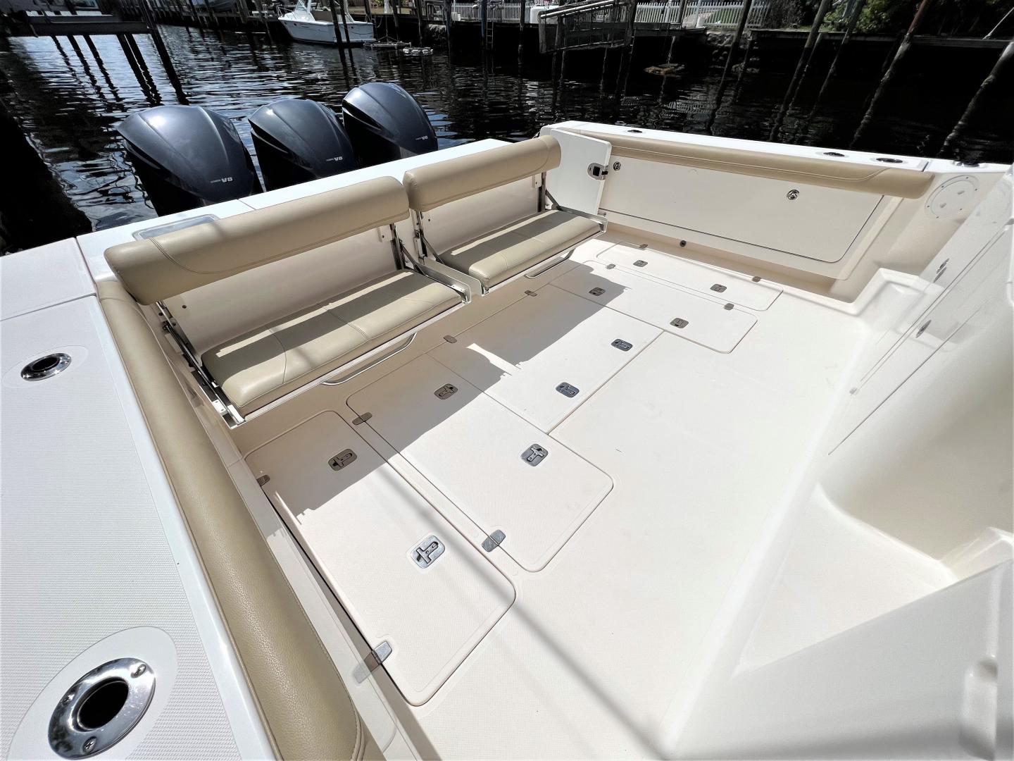 2016 Pursuit OS 385 Offshore - Image 11