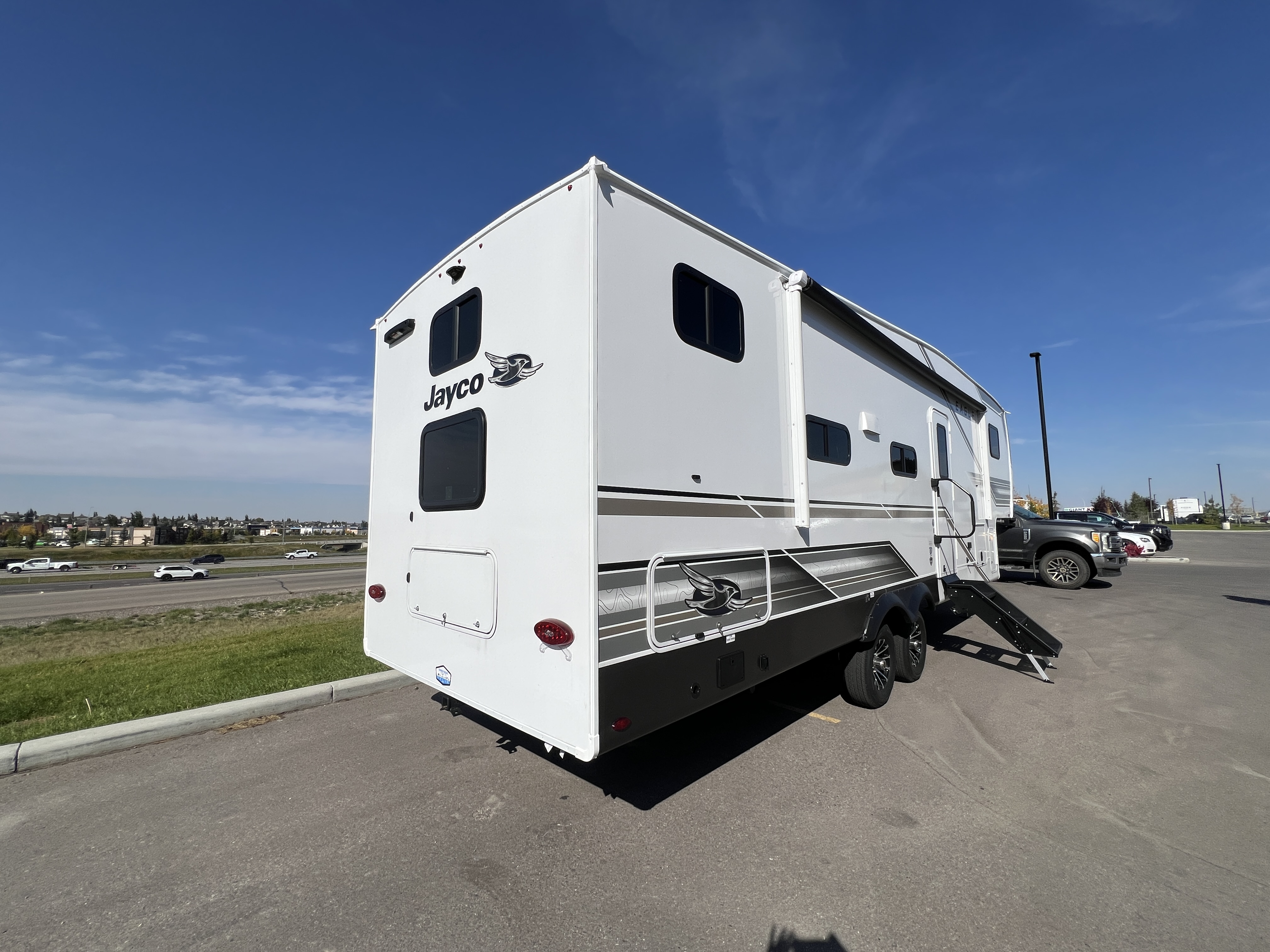 2027 Jayco Eagle SLE 28BHU - Image 10