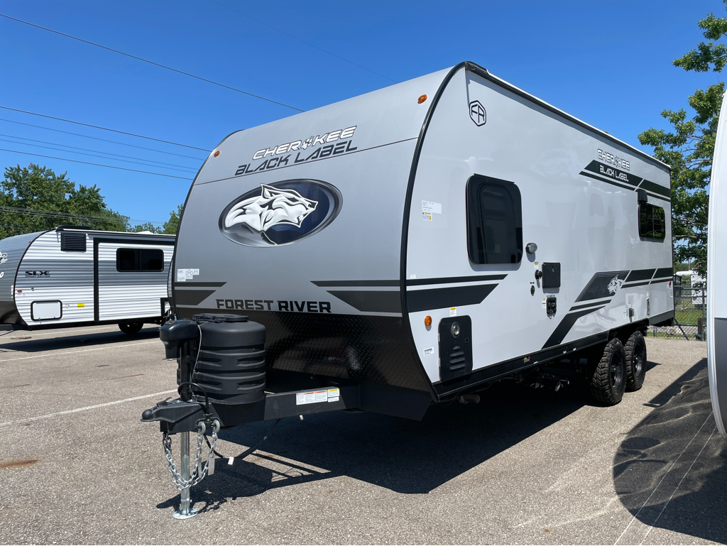 2026 Forest River Cherokee Grey Wolf Black Label 18RRBL - Image 4
