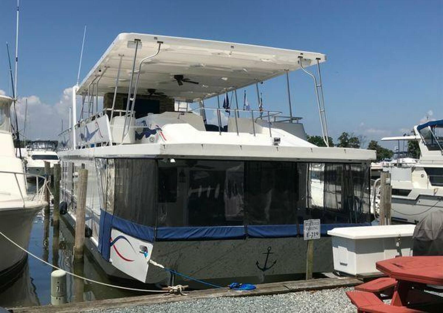 2017 Sumerset Houseboat - Image 4