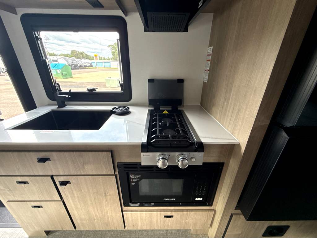 2027 Grand Design Lineage Series M 25FW - Image 29