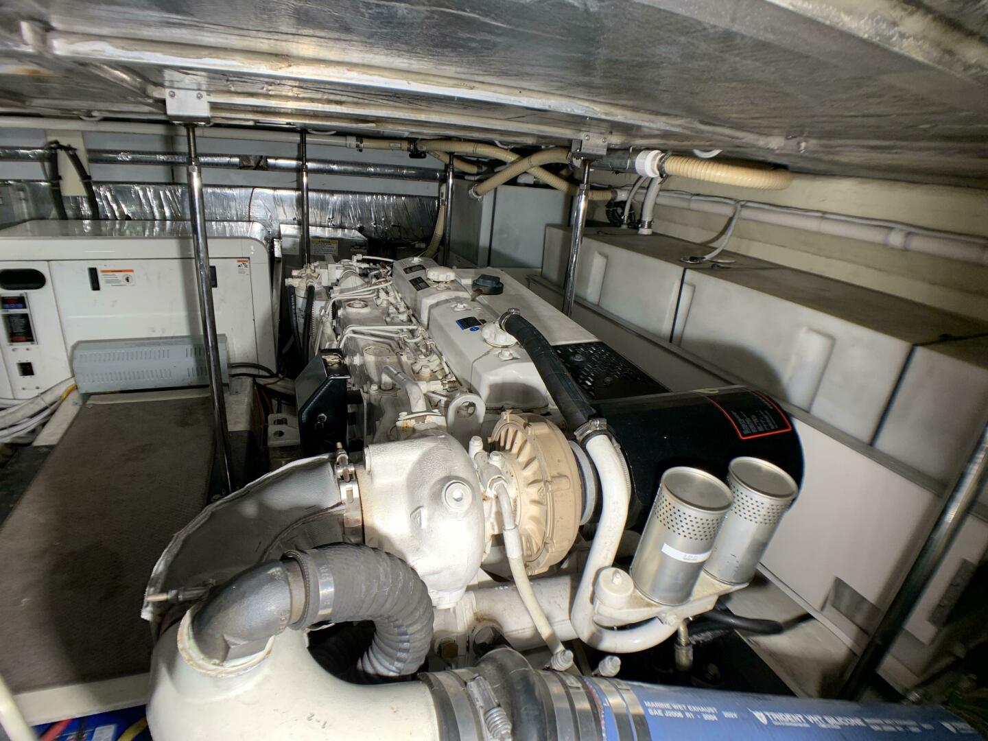 2006 Carver 56 Voyager - Image 46