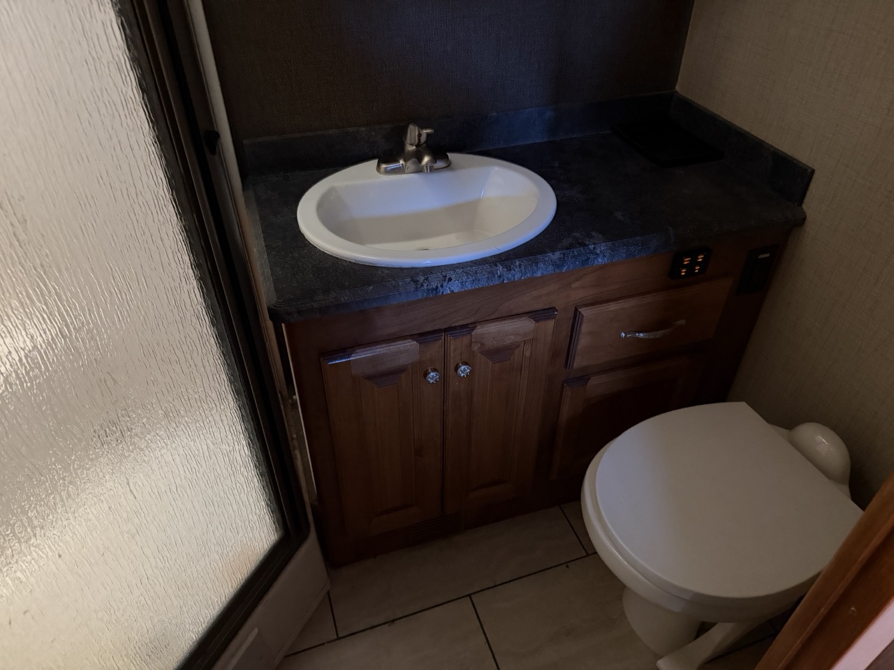 2016 Tiffin Allegro 35 QBA - Image 11