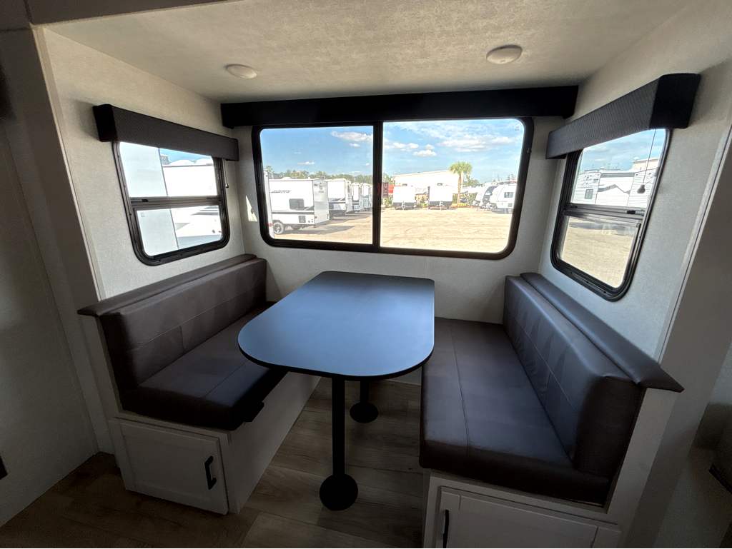 2026 JAYCO JAY FEATHER AIR 19MBS - Image 8