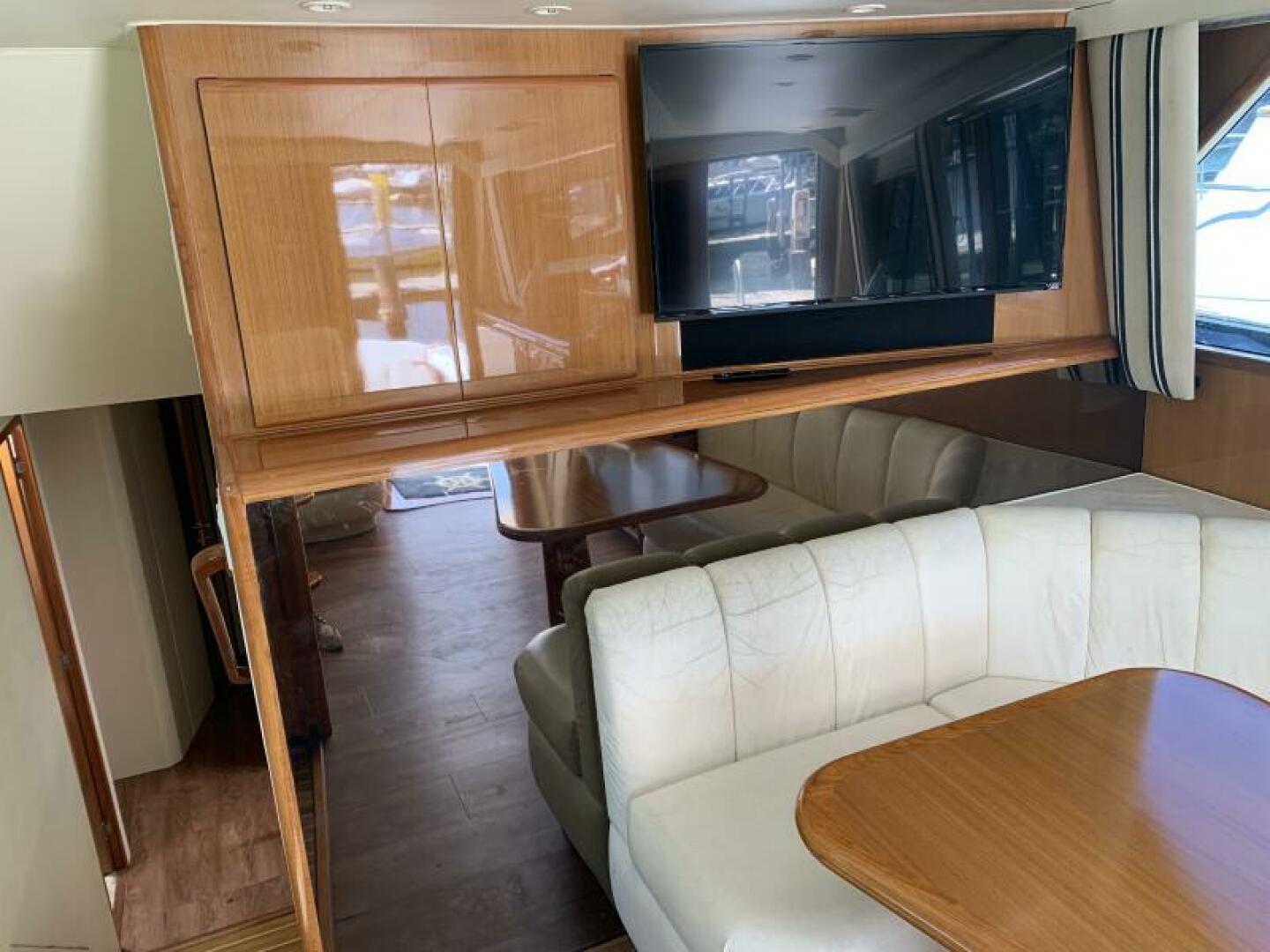 2000 Viking 50 Convertible Sportfish - Image 20