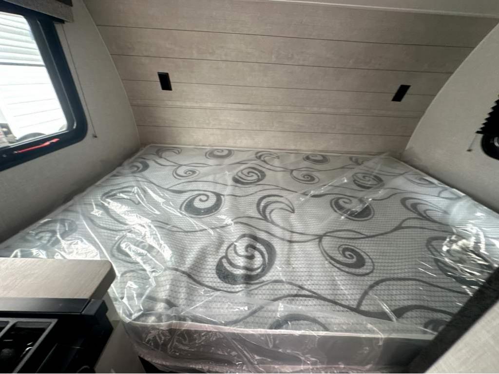 2026 VENTURE RV SIENNA 140VFD - Image 29