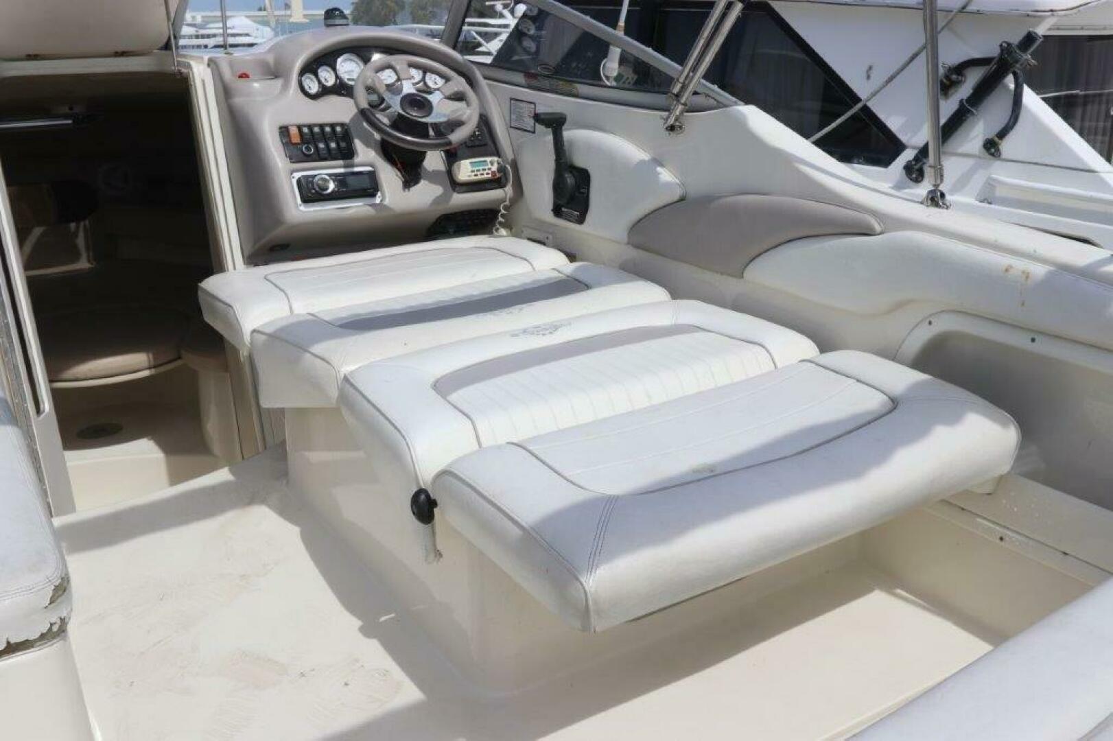2006 Stingray 240 CS Base - Image 23