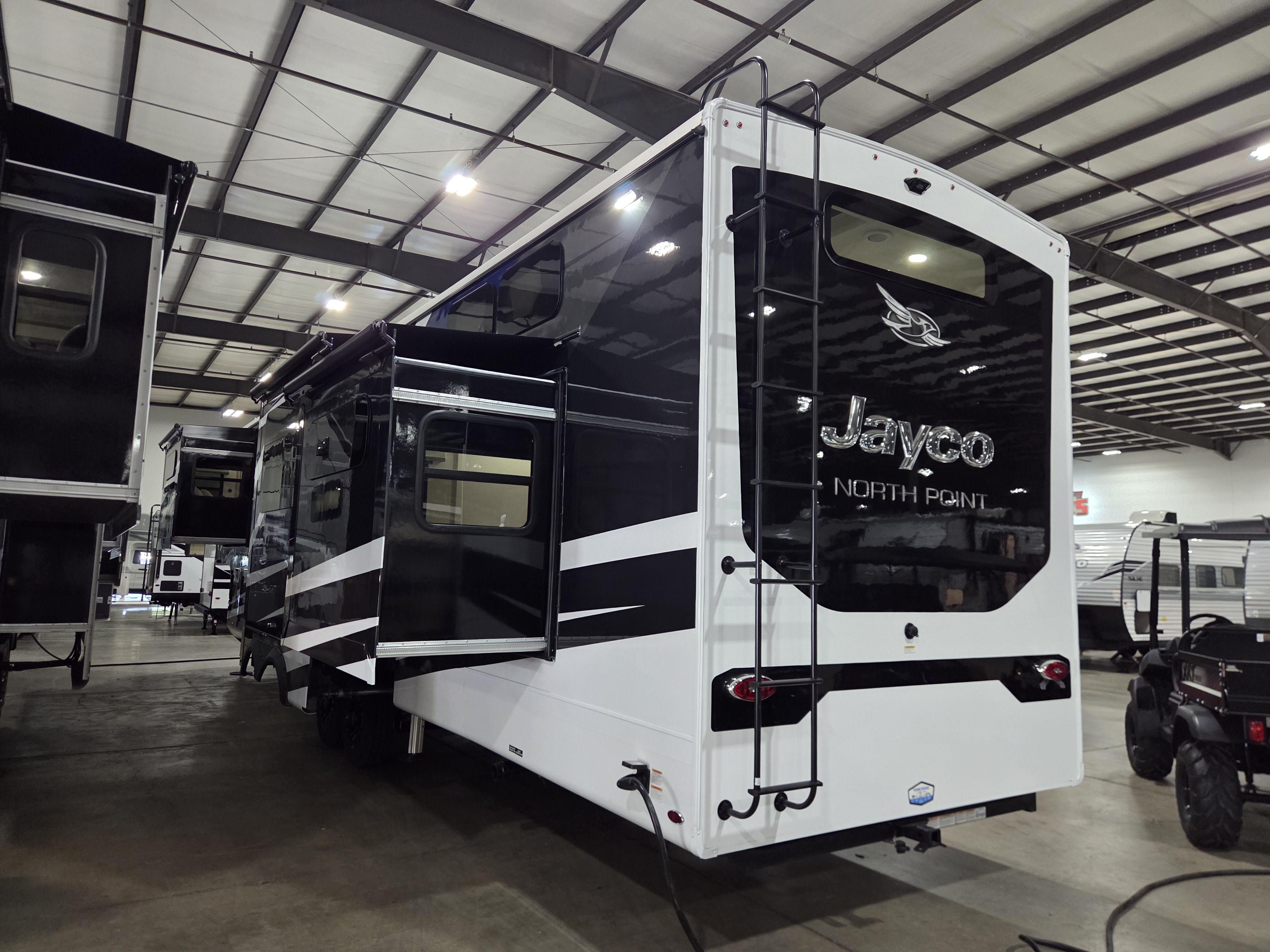 2026 Jayco North Point 395DSDB - Image 3