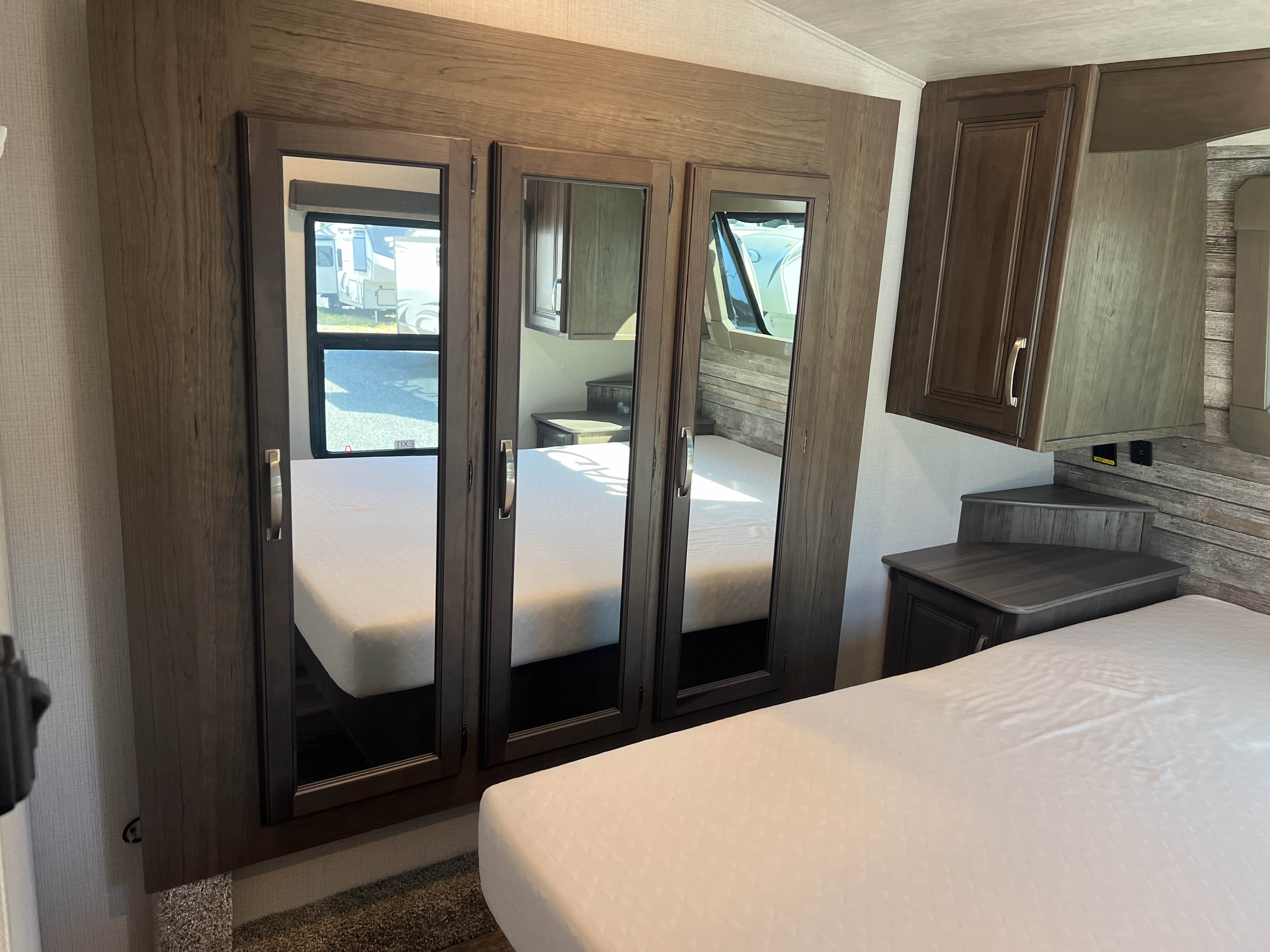 2022 Keystone Cougar East 290RLS - Image 30