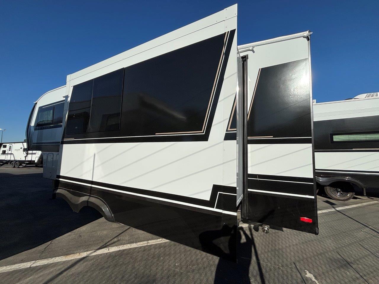 2027 Brinkley RV Model Z 2680 - Image 3