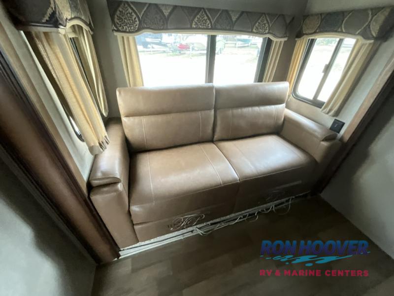 2018 KEYSTONE 3950BR - Image 12