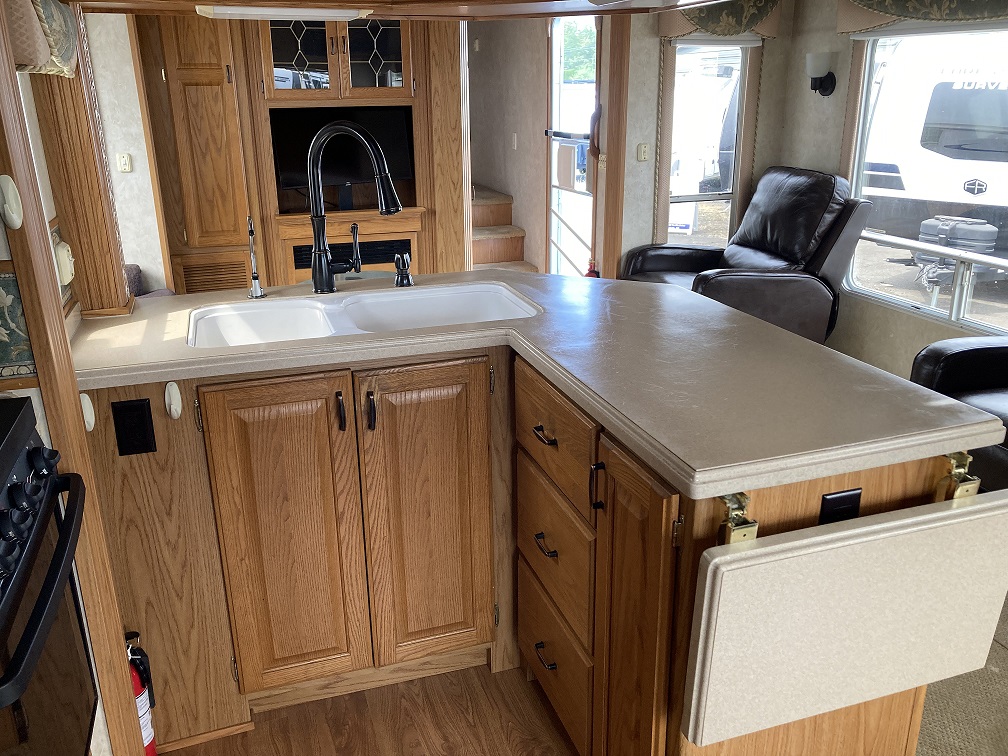 2006 NuWa Hitchhiker 36CK - Image 17