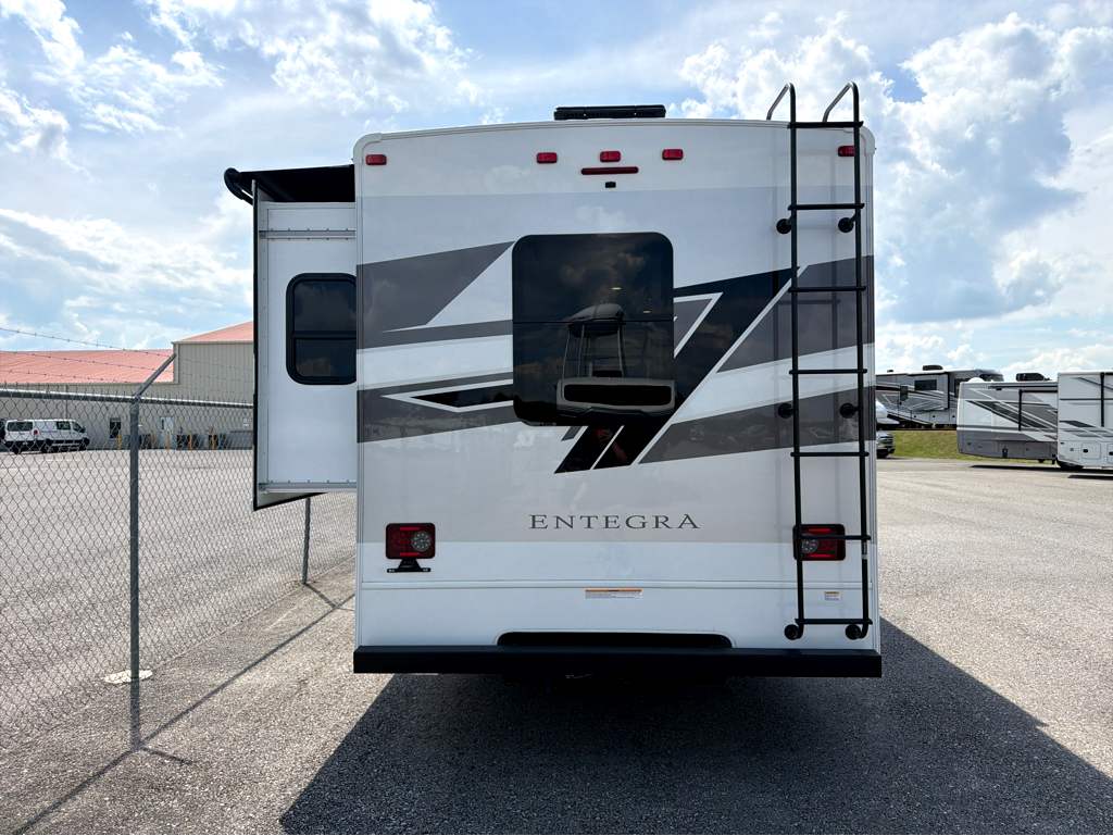 2027 ENTEGRA COACH ODYSSEY 29V - Image 5
