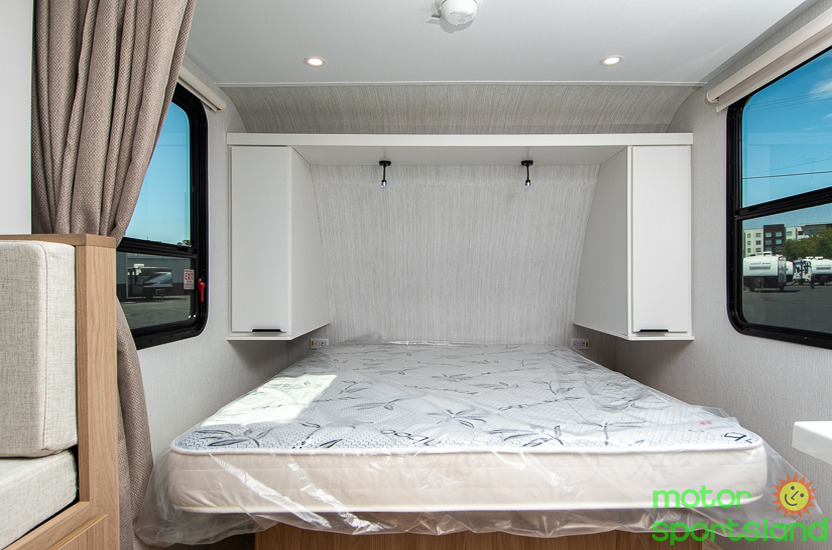 2027 Winnebago Micro Minnie 2200Fbh - Image 24