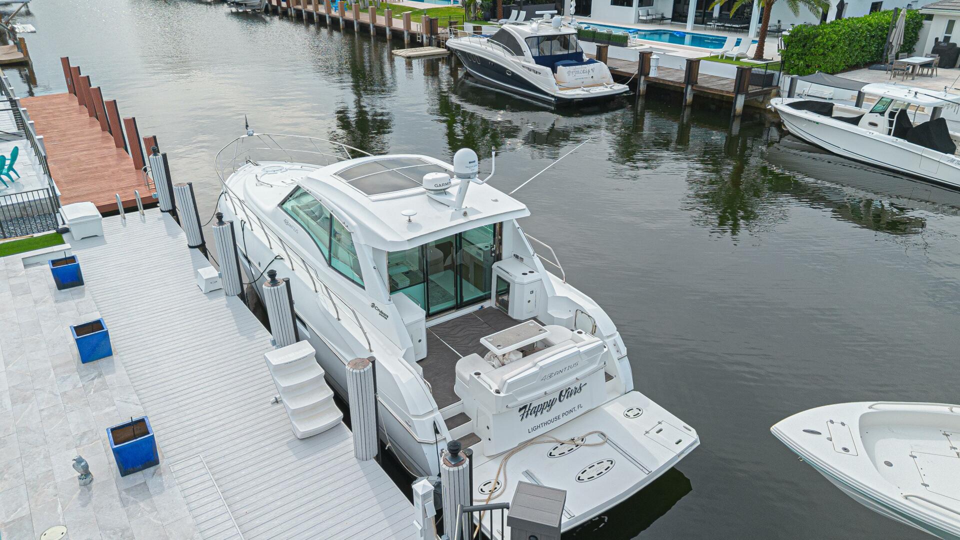 2012 Cruisers Yachts 48 Cantius - Image 6