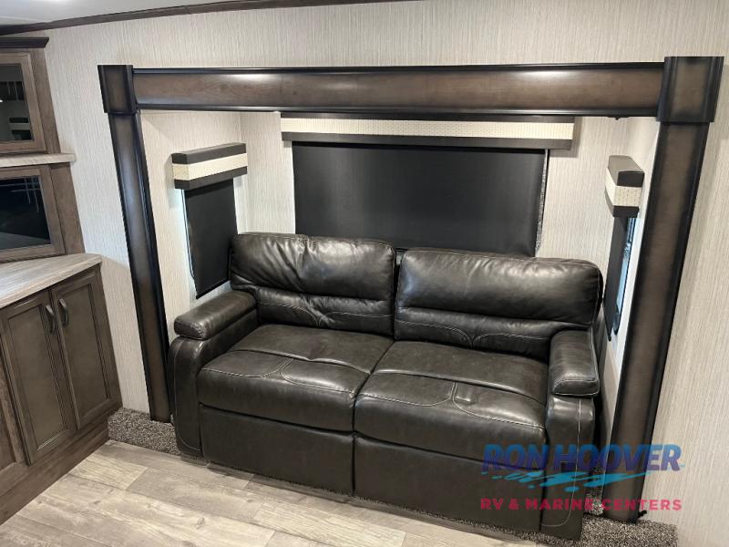 2021 FOREST RIVER 379FLOK - Image 38